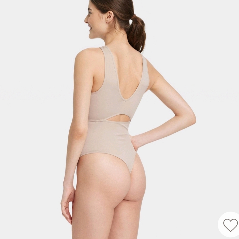 NWT Colsie Cut Out Bodysuit XS Beige from Target Ribbed Stretch S-2392